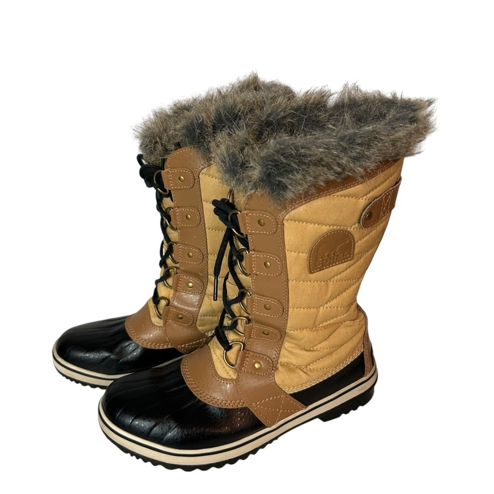 Sorel Tofino II' Faux Fur Lined Waterproof lace up Boot women’s size 9.